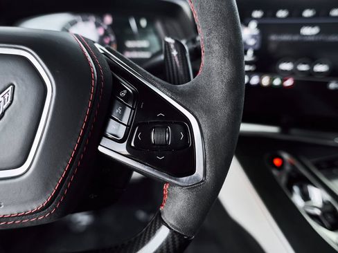 Used 2023 Chevrolet Corvette Z06 RWD image 22