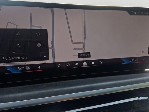 Certified 2025 BMW X5 xDrive50e w/ Climate Comfort Package image 17