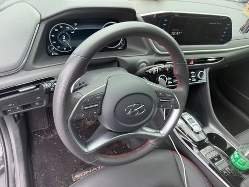 Used 2023 Hyundai Sonata SEL Plus w/ Preferred Accessory Package FWD image 8