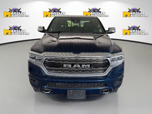 Used 2022 RAM 1500 Limited w/ Body-Colour Bumper Group AWD/4WD image 2