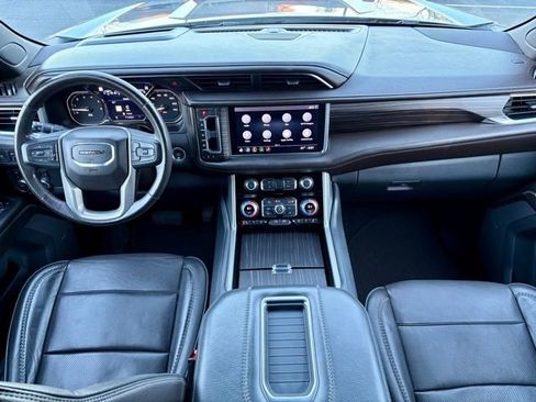 Used 2021 GMC Yukon XL Denali image 25