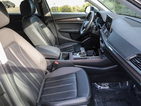 Used 2021 Audi Q5 e Premium w/ Convenience Package image 15