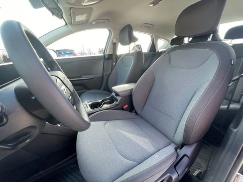 New 2026 Kia K4 LXS image 19