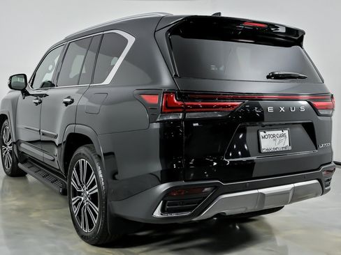 Used 2025 Lexus LX 700h Luxury AWD/4WD image 10