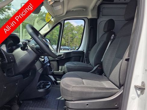 Used 2023 RAM ProMaster 2500 FWD image 9