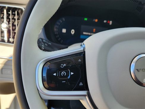 New 2026 Volvo XC60 T8 Ultra w/ Protection Package Premier image 16