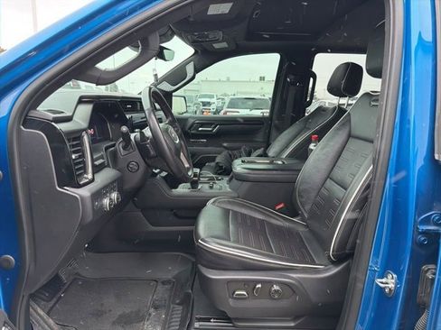 Certified 2022 GMC Sierra 1500 AT4X image 2