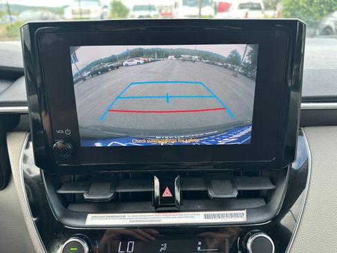 Used 2024 Toyota Corolla LE FWD image 15