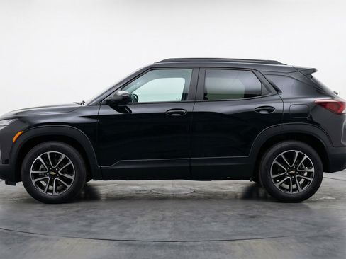Used 2025 Chevrolet TrailBlazer LT FWD image 5