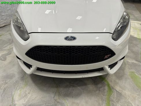 Used 2015 Ford Fiesta ST FWD image 18