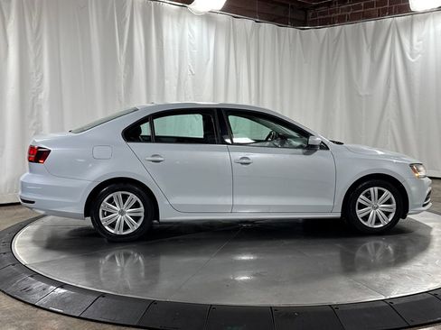 Used 2017 Volkswagen Jetta S w/ Jetta S Cold Weather Package FWD image 13