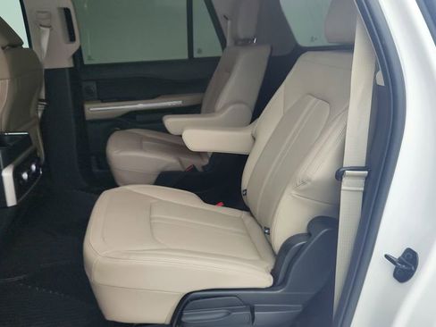 Used 2022 Ford Expedition Max Limited AWD/4WD image 27