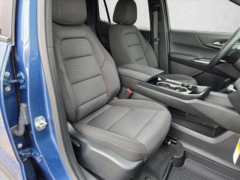 New 2026 Chevrolet Equinox LT w/ LPO, Floor Liner Package image 18