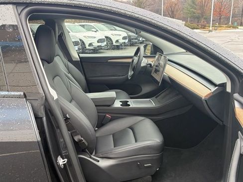 Used 2024 Tesla Model Y Long Range image 24