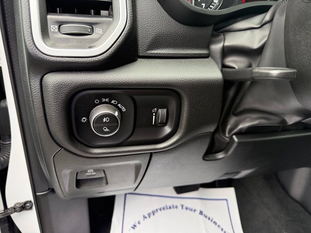 Used 2023 RAM 1500 Big Horn AWD/4WD image 20