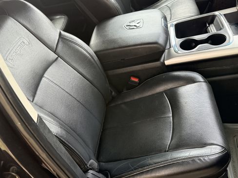 Used 2018 RAM 1500 Laramie RWD image 27