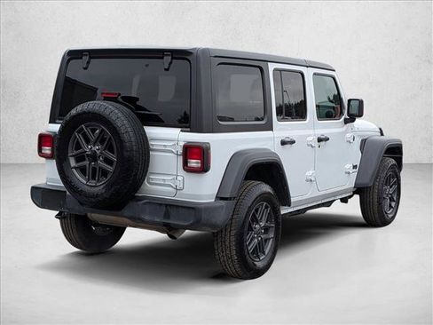 Used 2024 Jeep Wrangler Sport S image 7