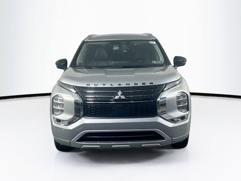 Used 2022 Mitsubishi Outlander SEL image 2