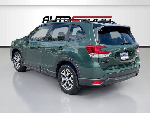 Used 2024 Subaru Forester Premium AWD/4WD image 5