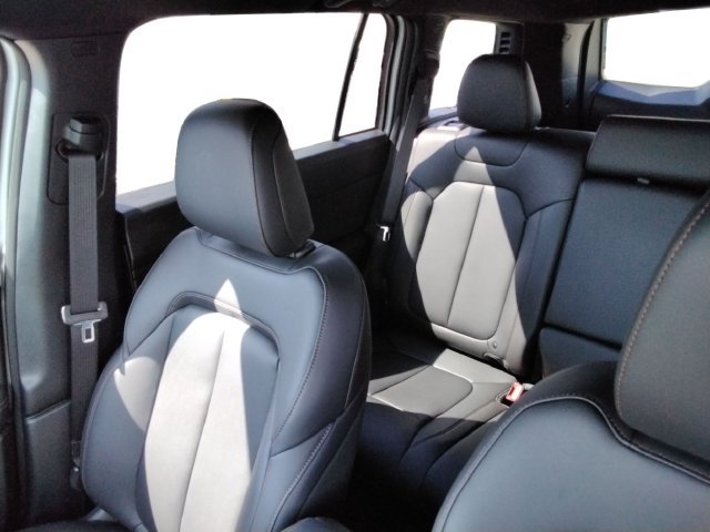 Used 2026 Jeep Cherokee Limited AWD/4WD image 22