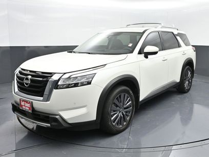 Used 2023 Nissan Pathfinder SL w/ SL Premium Package