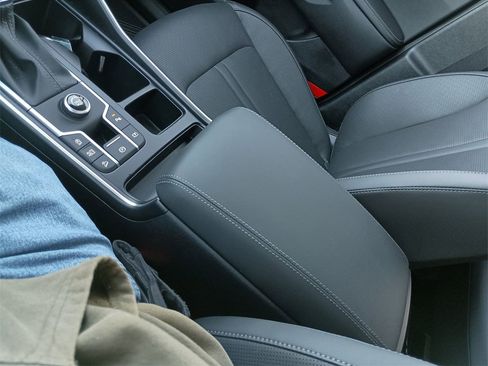 New 2026 Kia Sorento S w/ S Panoramic Sunroof Package image 27