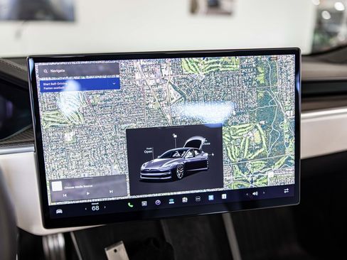 Used 2024 Tesla Model S Plaid image 25