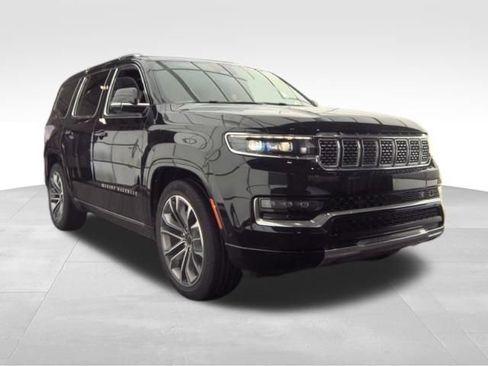 Used 2025 Jeep Grand Wagoneer Series III AWD/4WD image 2