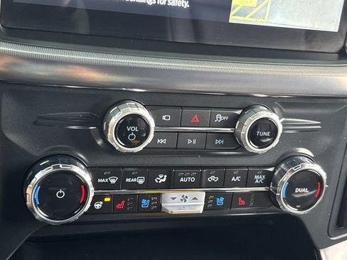 Used 2025 Ford F150 Lariat w/ Equipment Group 501A Mid image 34