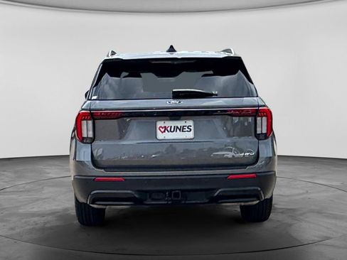 Used 2025 Ford Explorer ST-Line AWD/4WD image 9