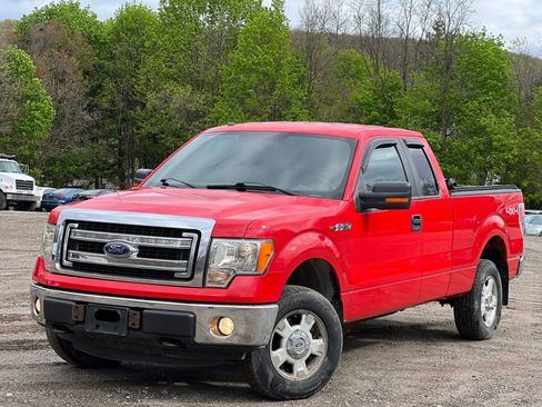 Used 2013 Ford F150 XLT w/ Mid Equipment Group AWD/4WD image 2