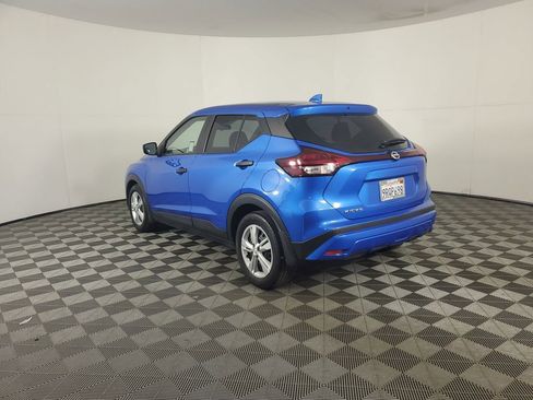 Used 2023 Nissan Kicks S image 6