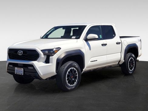 Used 2024 Toyota Tacoma TRD Sport image 8