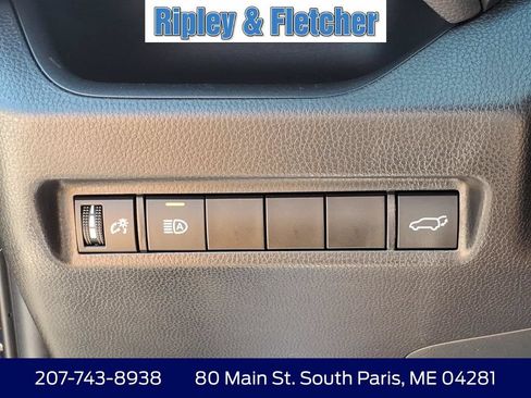 Used 2022 Toyota RAV4 XLE w/ Convenience Package AWD/4WD image 18
