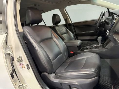 Used 2019 Subaru Outback 2.5i Limited AWD/4WD image 15