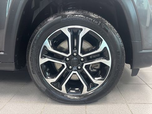 Used 2024 Jeep Compass Limited image 9