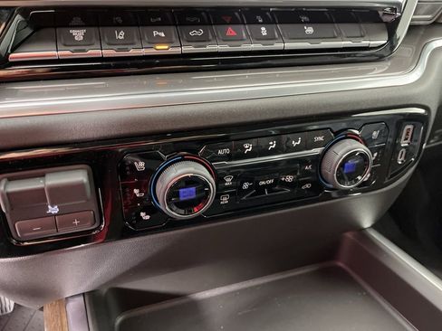 New 2026 Chevrolet Silverado 3500 High Country w/ High Country Premium Package image 33