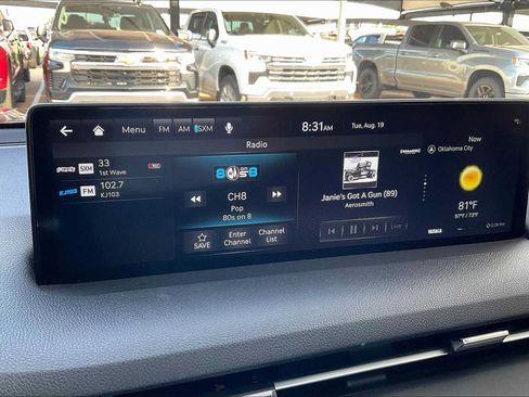 Used 2023 Genesis GV70 2.5T w/ Select Package AWD/4WD image 32