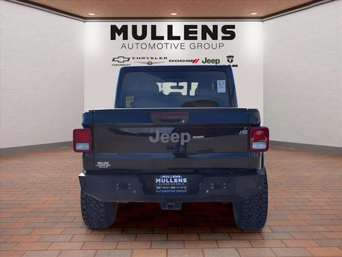 Used 2023 Jeep Gladiator Mojave w/ Cold Weather Group image 6