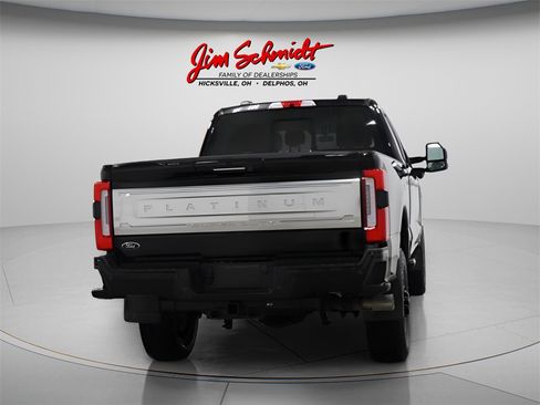 Used 2024 Ford F250 Platinum image 4