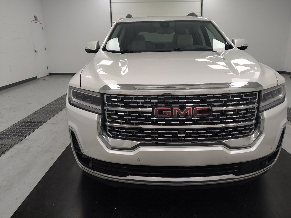 Used 2020 GMC Acadia Denali w/ Technology Package FWD image 14