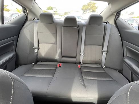 Used 2025 Nissan Altima 2.5 SV image 38