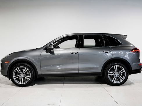 Used 2015 Porsche Cayenne Diesel image 7