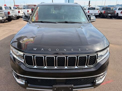 Used 2024 Jeep Wagoneer Series II w/ Flexible Seating Group RWD image 14