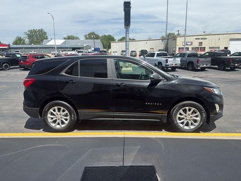 Used 2020 Chevrolet Equinox LS w/ LPO, Cargo Package AWD/4WD image 6