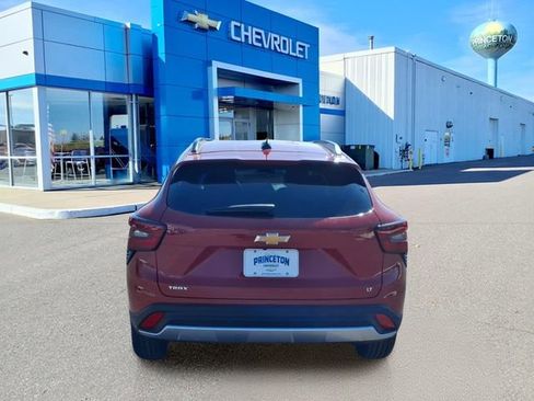 New 2026 Chevrolet Trax LT w/ Driver Confidence Package FWD image 4
