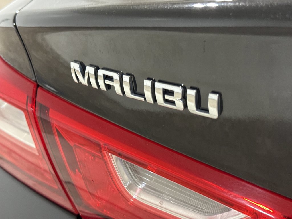 Used 2025 Chevrolet Malibu LT FWD image 25