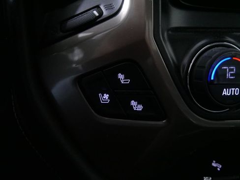 Used 2018 Chevrolet Silverado 1500 High Country AWD/4WD image 26