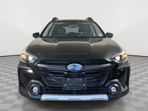 Used 2023 Subaru Outback Limited AWD/4WD image 2