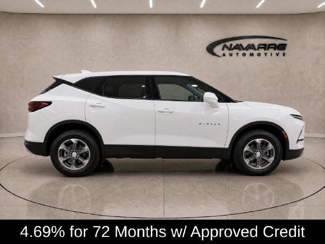Used 2025 Chevrolet Blazer LT AWD/4WD image 23